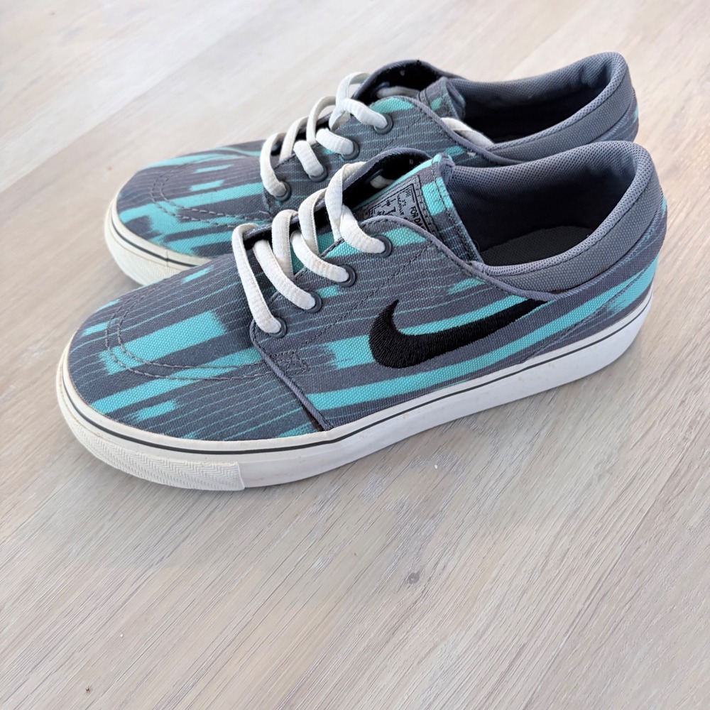 Nike SB Stefan Janoski GS Kids Skate Shoes Grey Teal Stripe 689527-004 Size 2Y